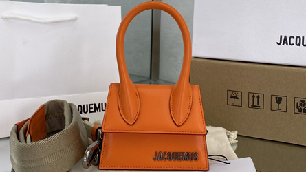 
				Jacquemus - Bag
				Bags