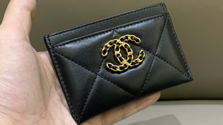 
				Chanel - Wallet
				Wallet